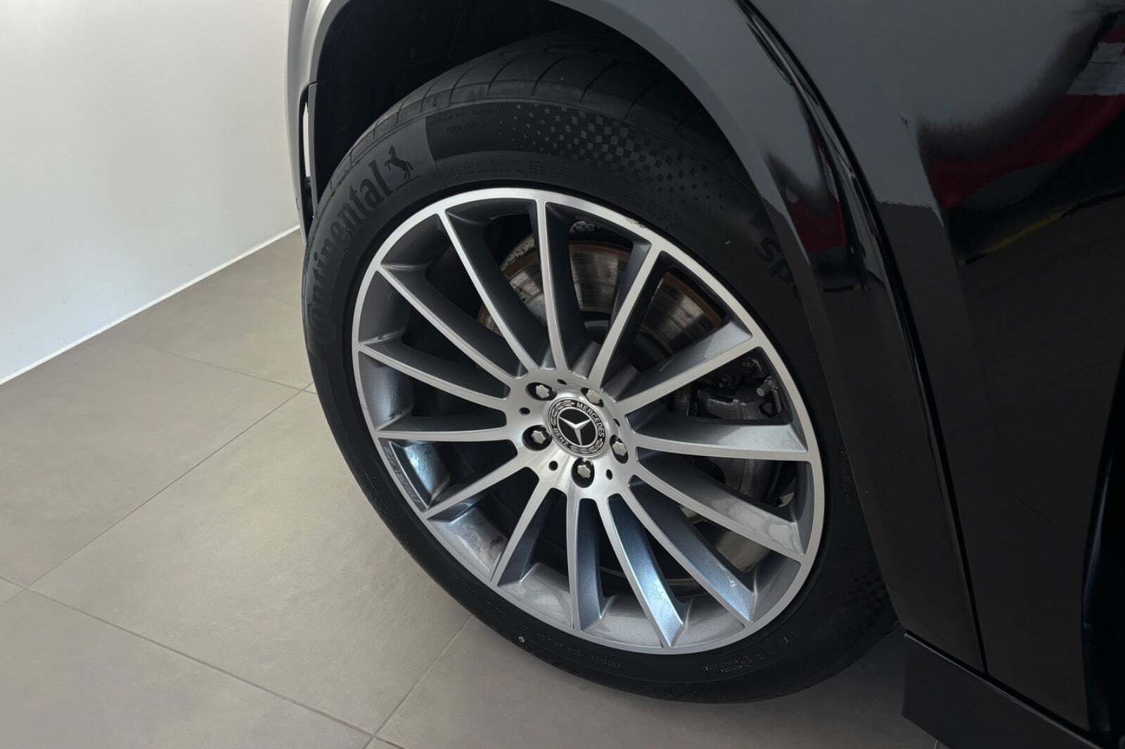 Sort Mercedes GLE350 de fra 2022