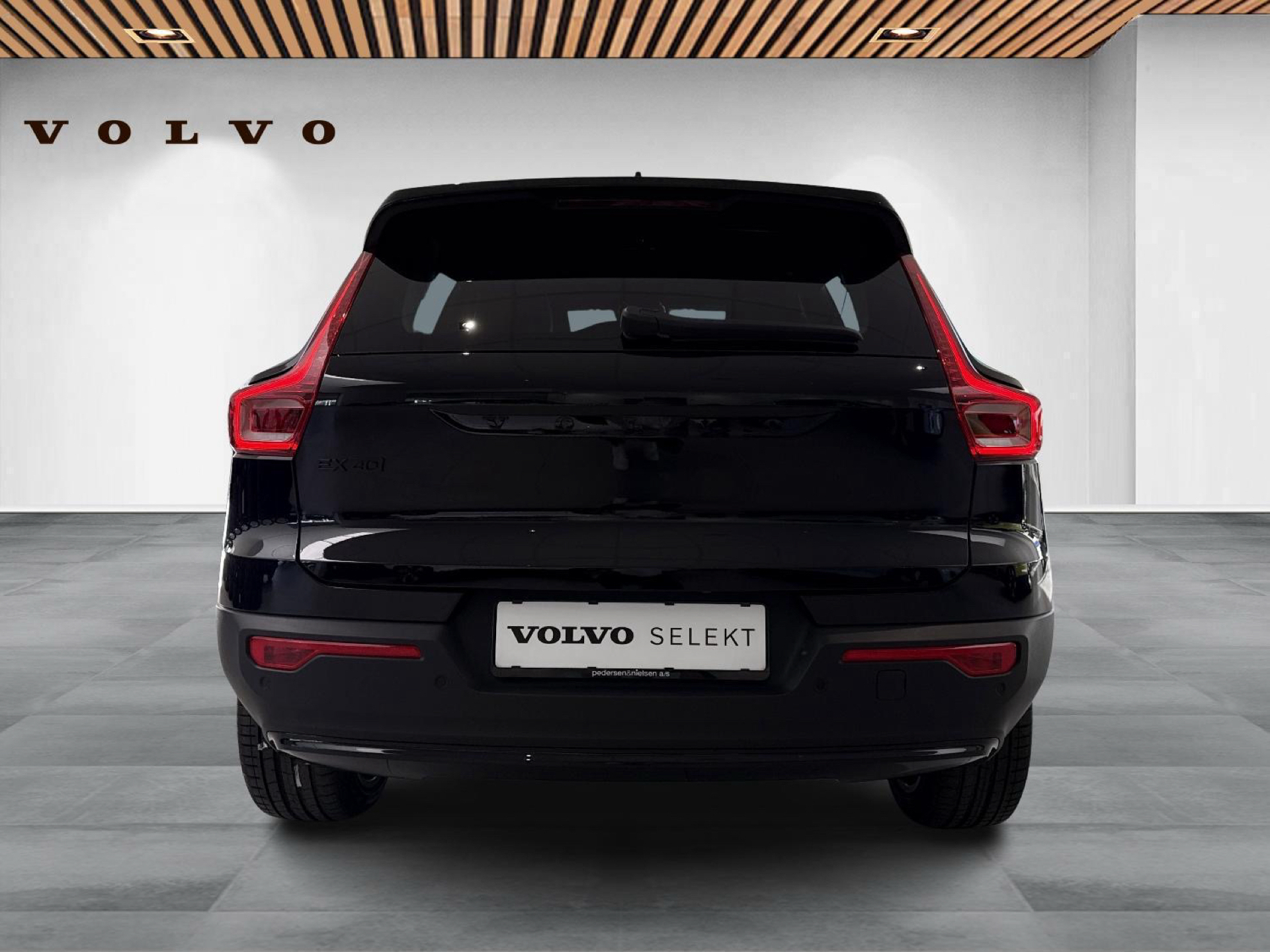 Volvo EX40 Single Motor Extended Range Black Edition 252HK 5d Aut.