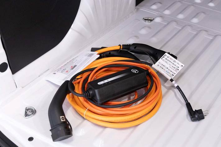 Hvid Toyota ProAce City fra 2025