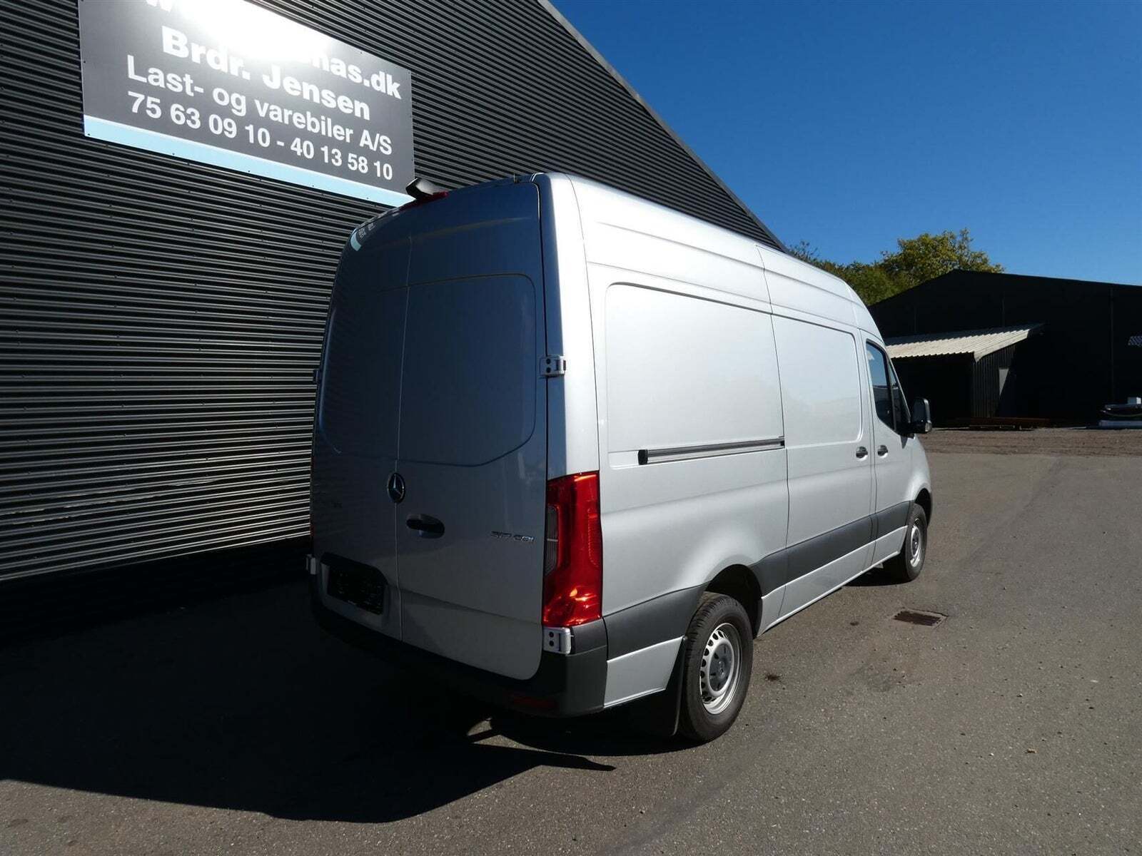 Mercedes Sprinter 317 2,0 CDi A2 Kassevogn aut. RWD