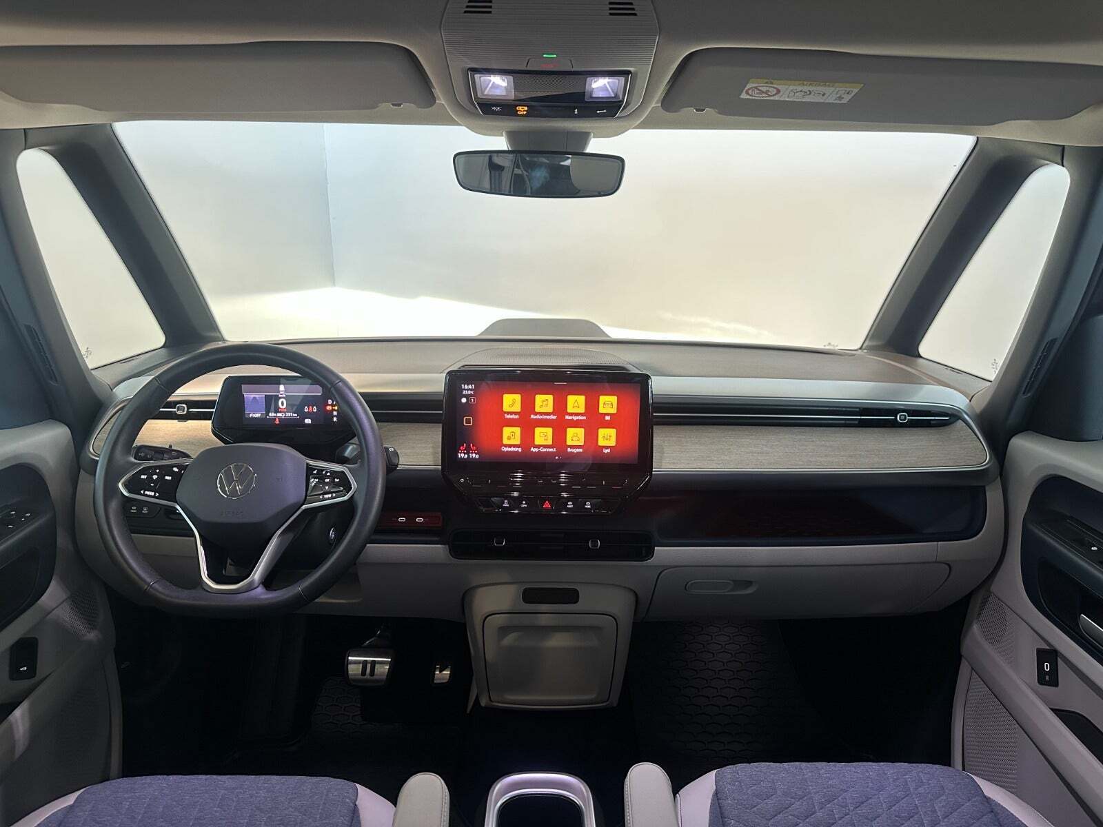 VW ID.Buzz 77 Life SWB