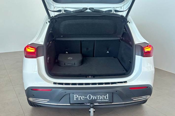 Hvid Mercedes EQA250 fra 2024