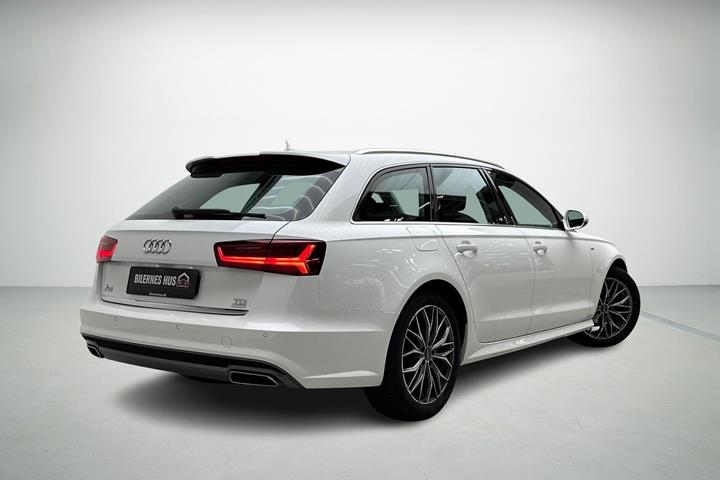 Hvid Audi A6 fra 2018