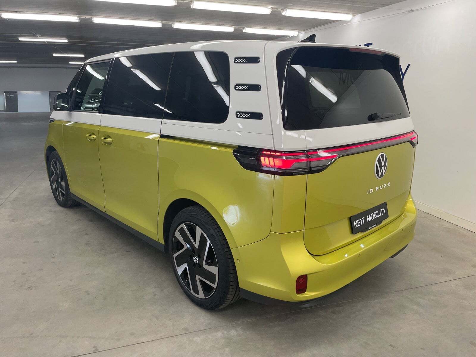 VW ID.Buzz 77 Style SWB