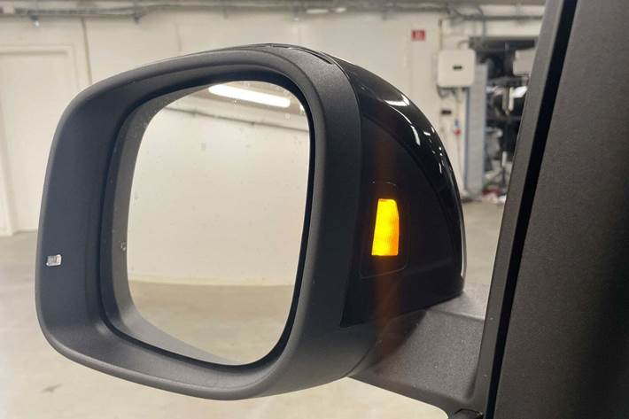 Gul VW ID.Buzz fra 2024