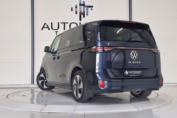 Blå VW ID.Buzz fra 2022