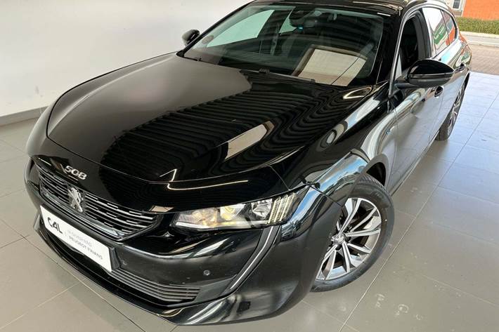 Sort Peugeot 508 fra 2021 set udefra