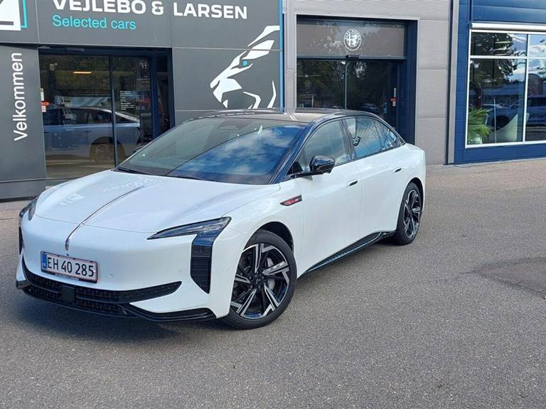 Hongqi EH7 EL Exclusive 339HK Aut.