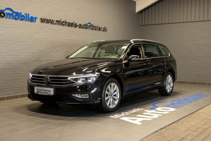 Sort VW Passat fra 2021