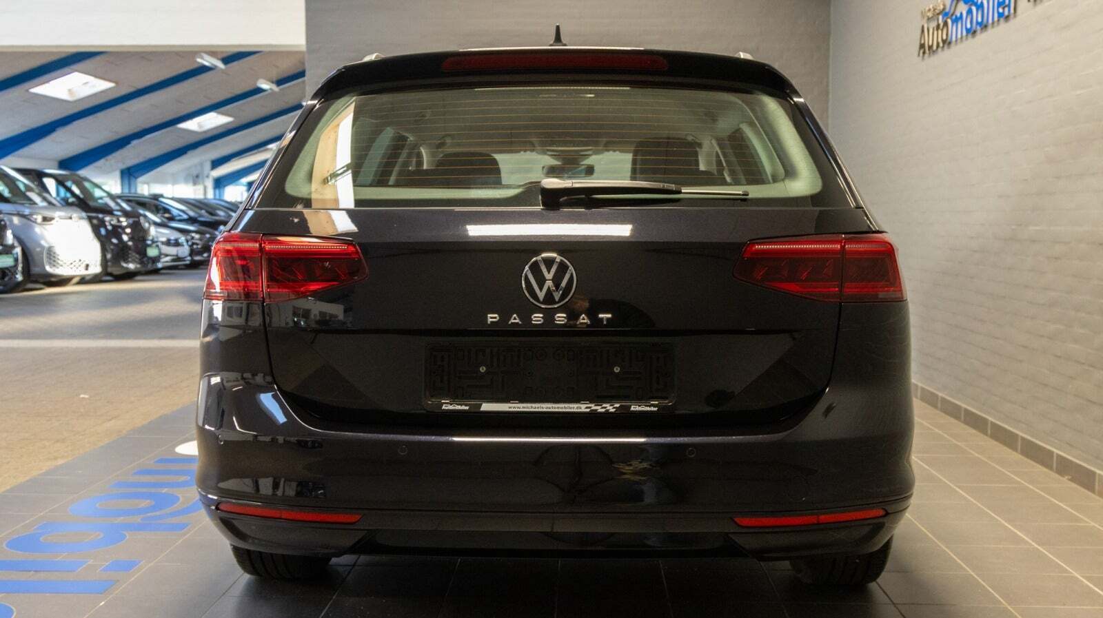 Sort VW Passat fra 2021
