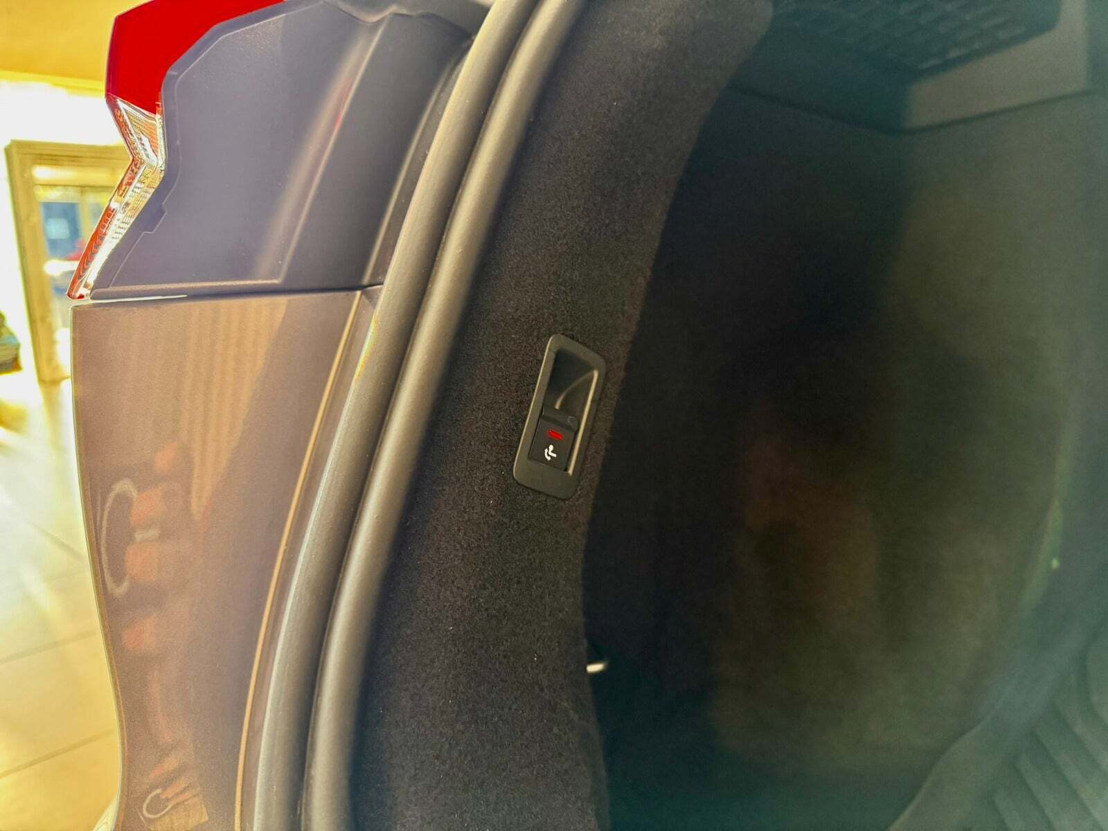 Grå Audi Q4 e-tron fra 2022