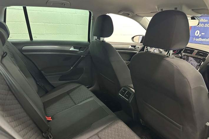 Sort VW Golf VII fra 2018