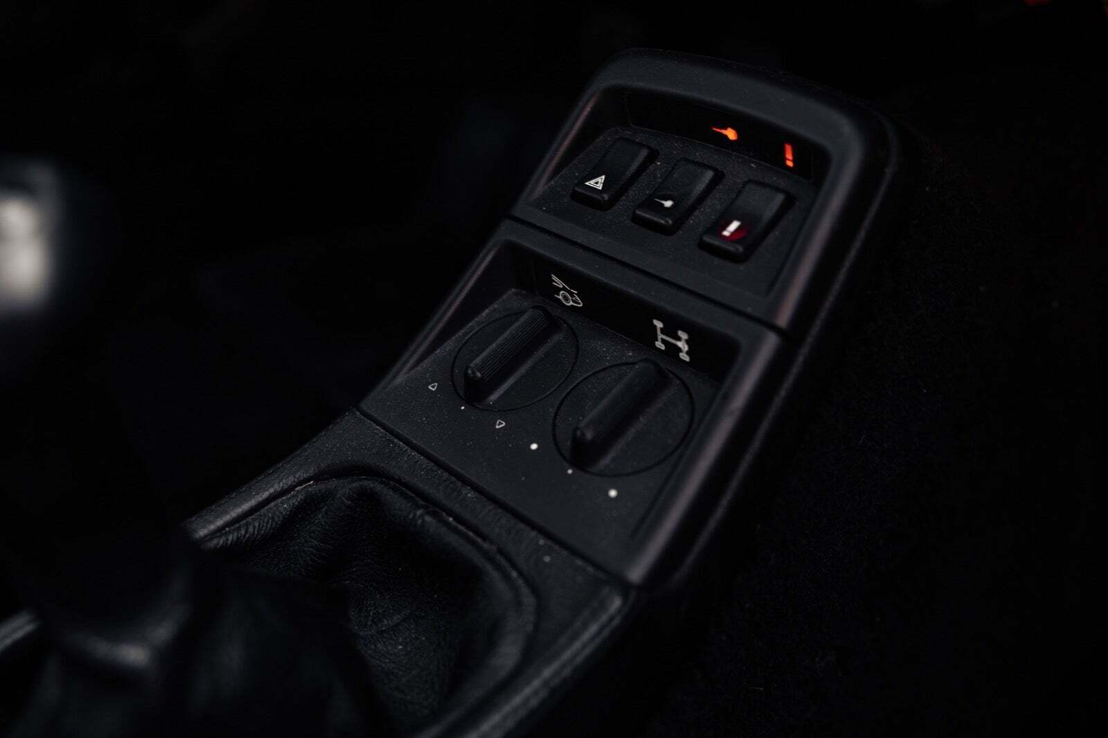 Sort Porsche 911 fra 1991