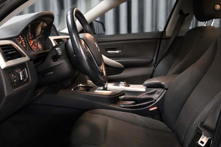 Sort BMW 420d fra 2017