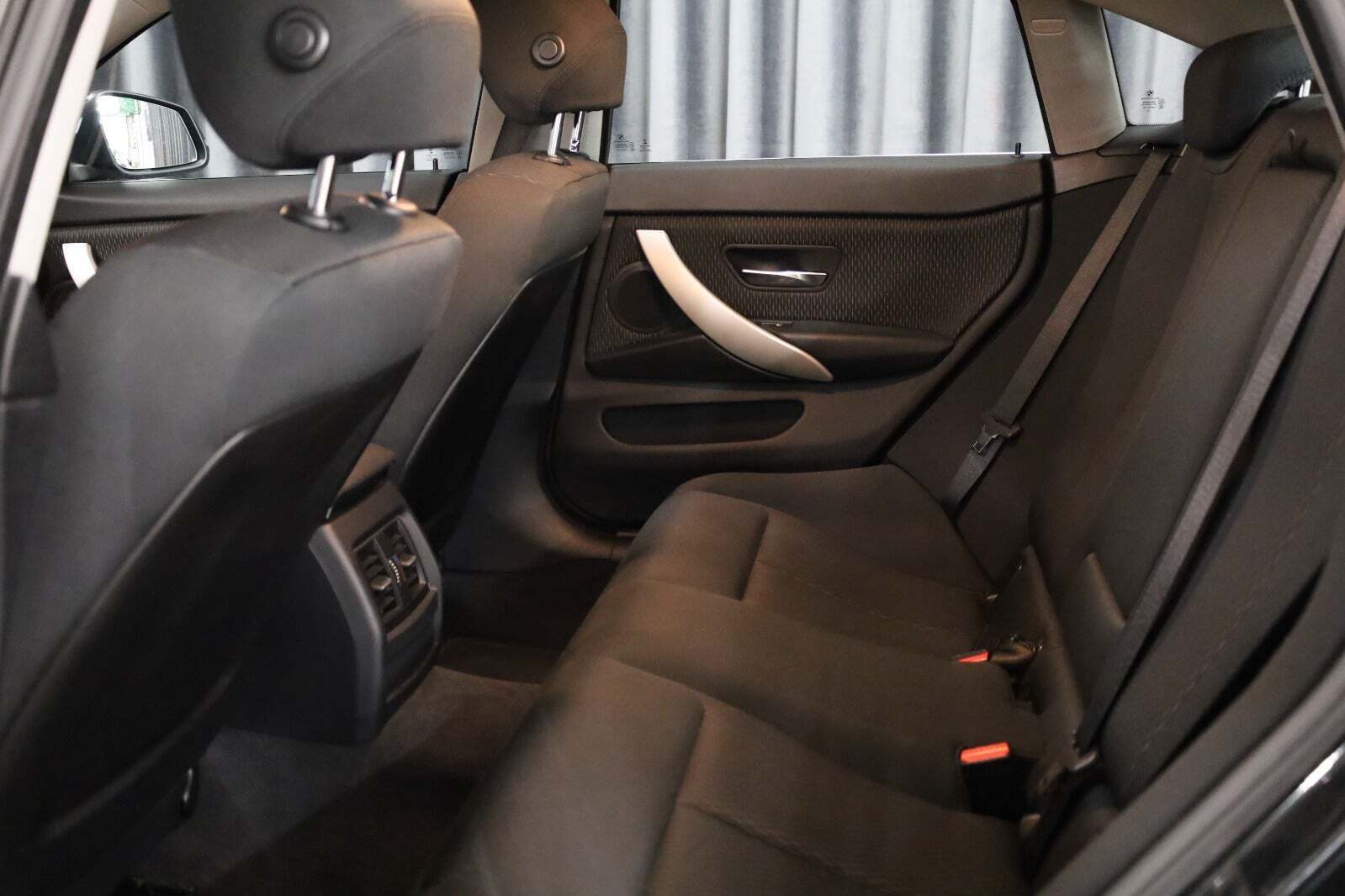 Sort BMW 420d fra 2017