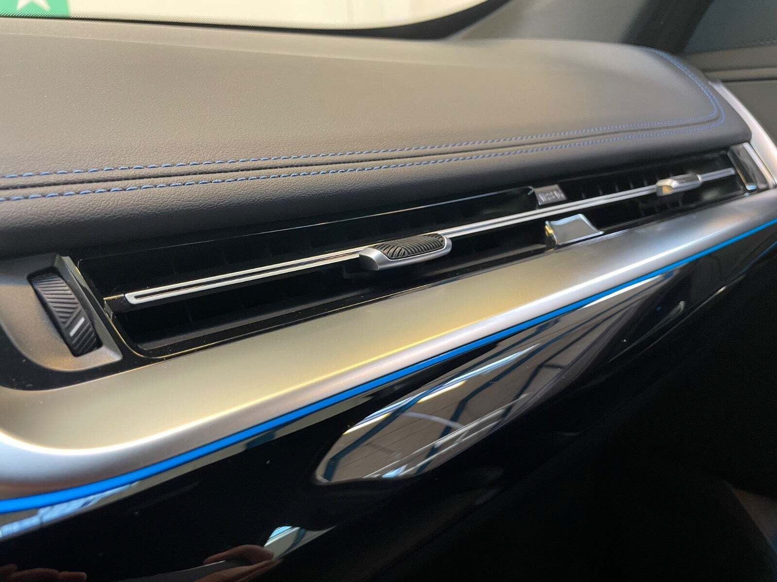 undefined BMW iX1 fra 2025