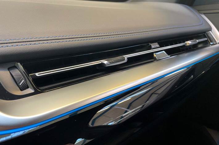 undefined BMW iX1 fra 2025