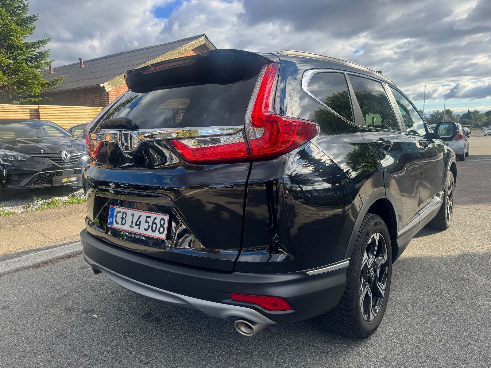 Honda CR-V 1,5 VTEC Turbo Executive CVT AWD 7prs