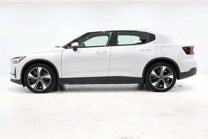 Beige Polestar 2 fra 2024