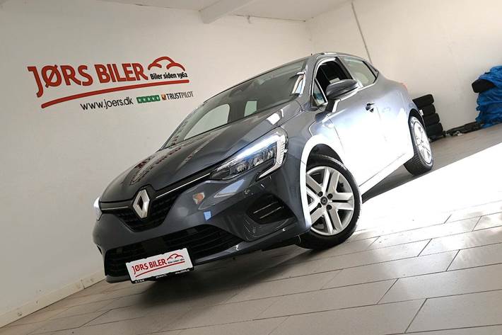 Grå Renault Clio V fra 2020 set udefra