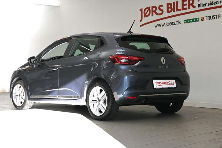 Grå Renault Clio V fra 2020