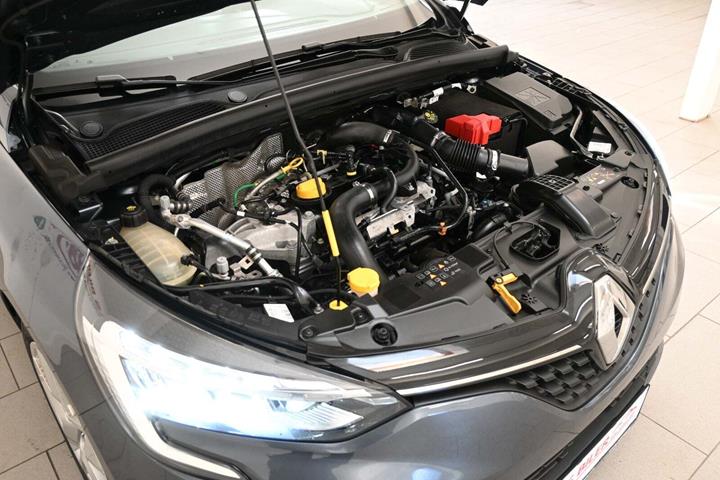 Grå Renault Clio V fra 2020