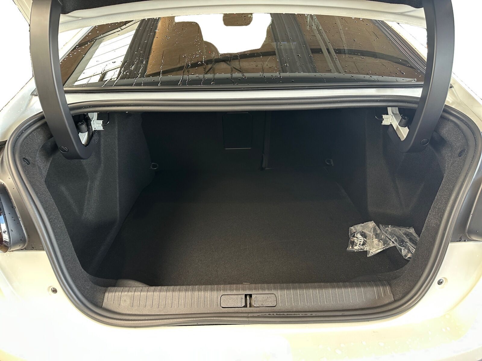 Hvid Citroën ë-C4 X fra 2023