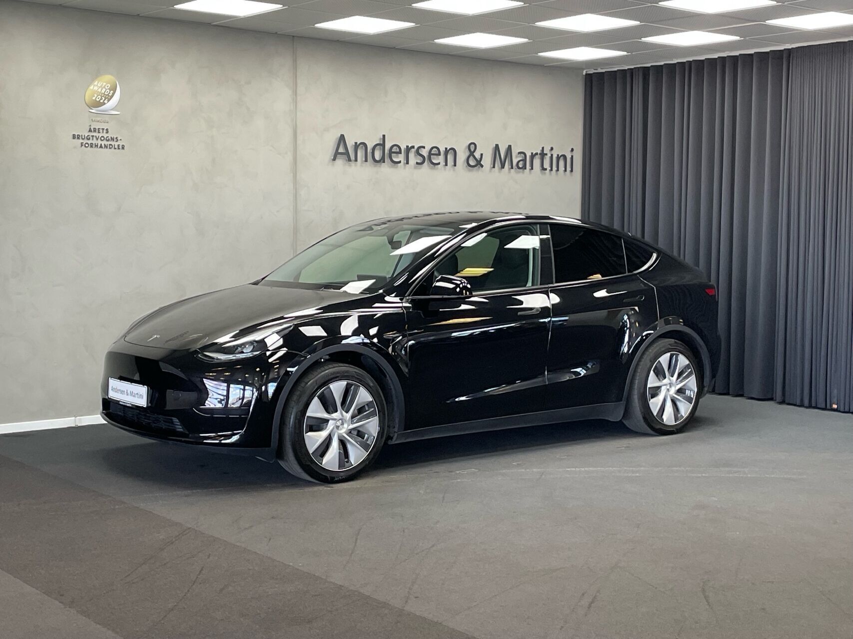 Tesla Model Y EL RWD 299HK 5d Aut. - 288.900 kr