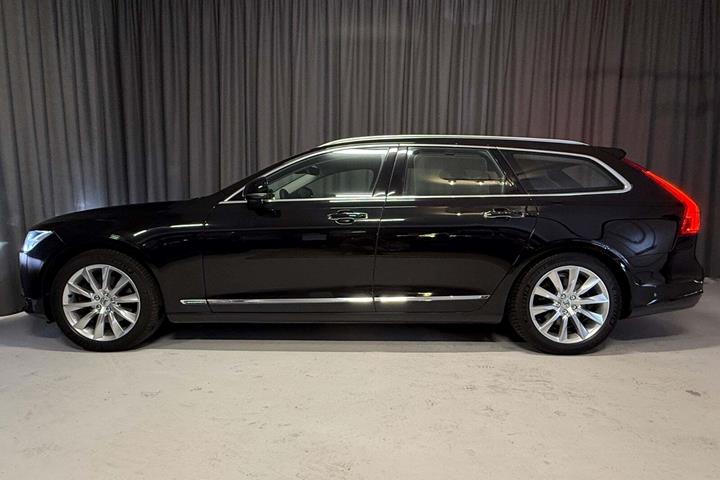 Sort Volvo V90 fra 2017