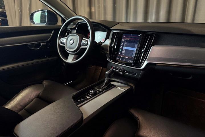 Sort Volvo V90 fra 2017
