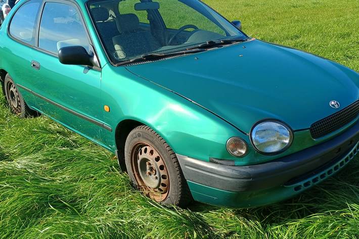 undefined Toyota Corolla fra 1998