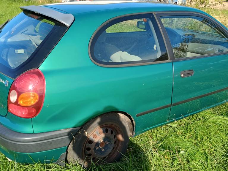 Toyota Corolla 1,3 HB MAN.