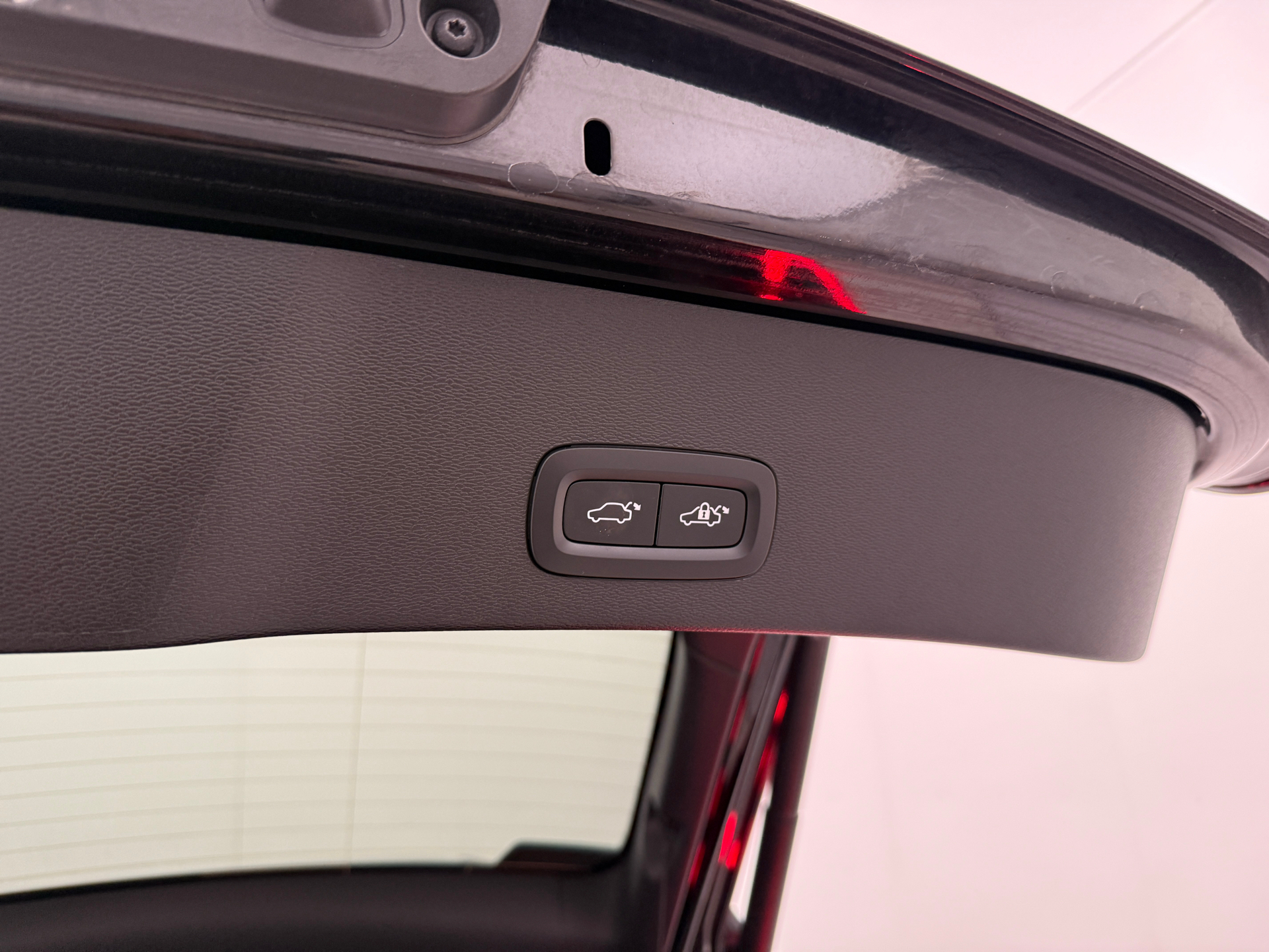 Sort Volvo C40 fra 2023