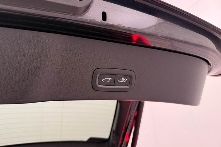 Sort Volvo C40 fra 2023