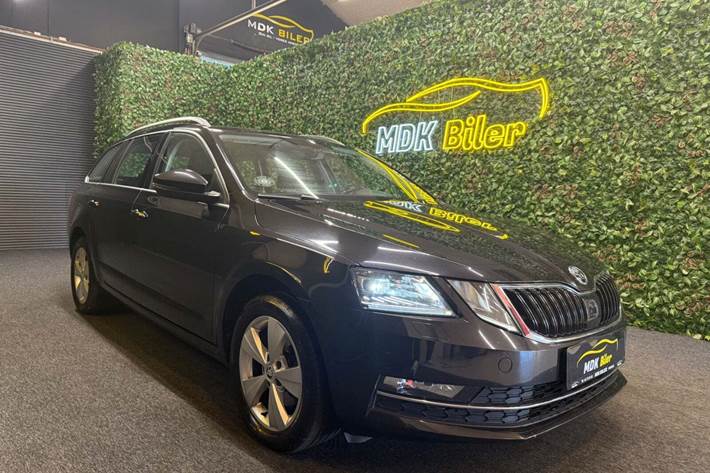 undefined Skoda Octavia fra 2020 set udefra