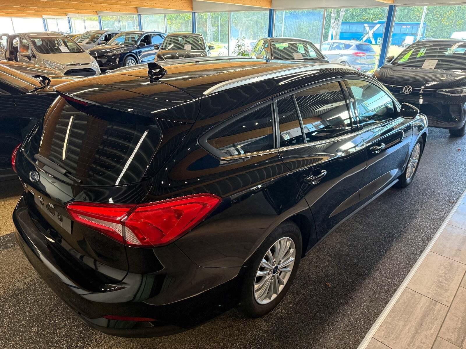 Ford Focus 1,0 EcoBoost Titanium stc.