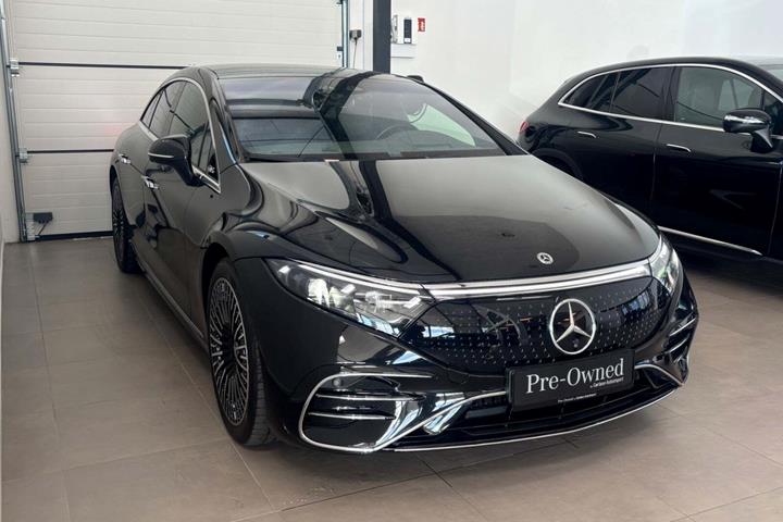 Sort Mercedes EQS580 fra 2022