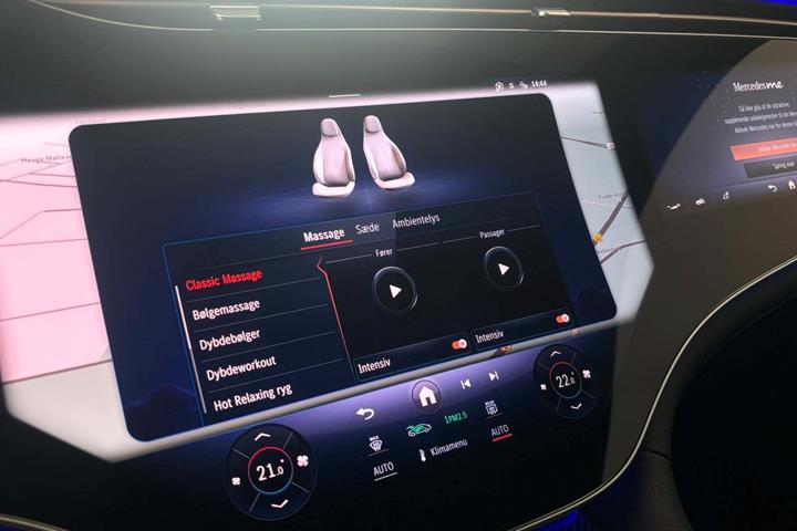 Sort Mercedes EQS580 fra 2022