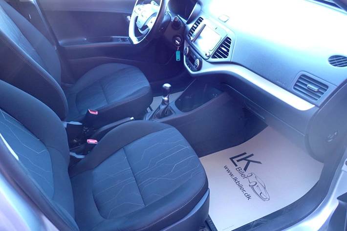 Sølv Kia Picanto fra 2016