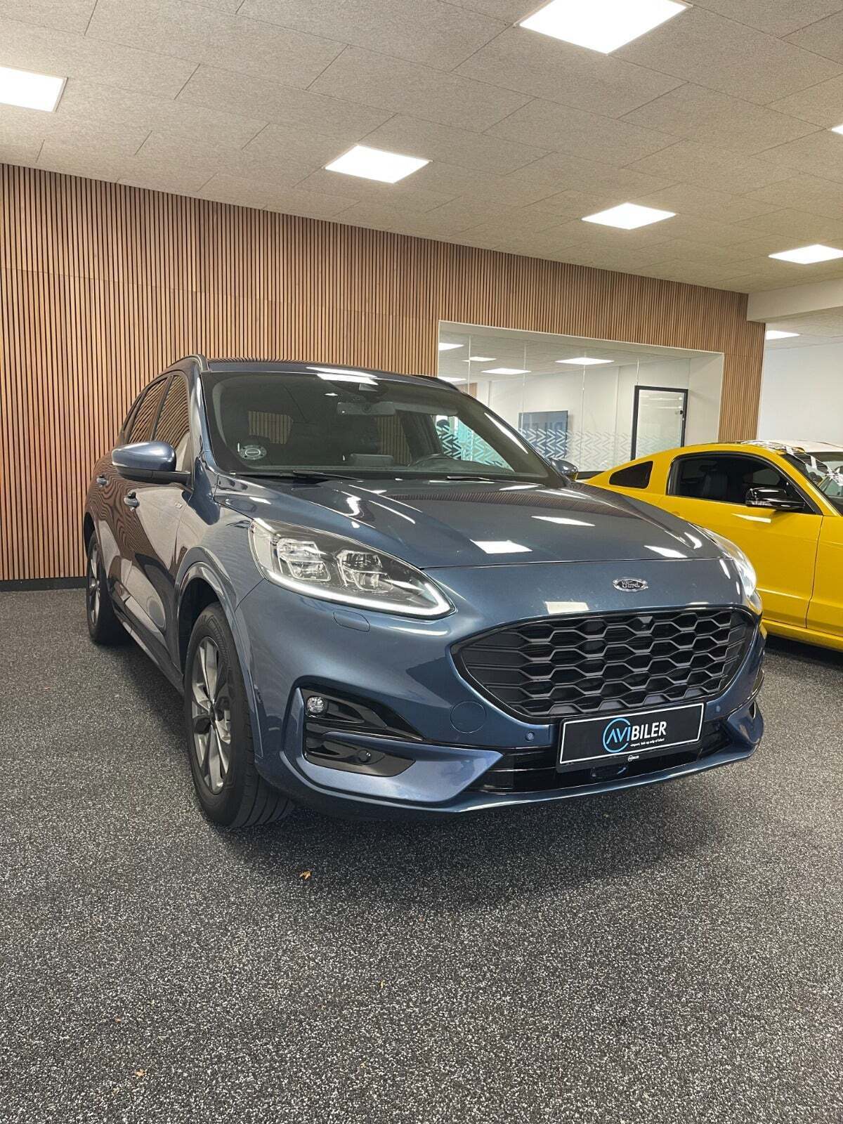 Ford Kuga 2,5 PHEV ST-Line X CVT