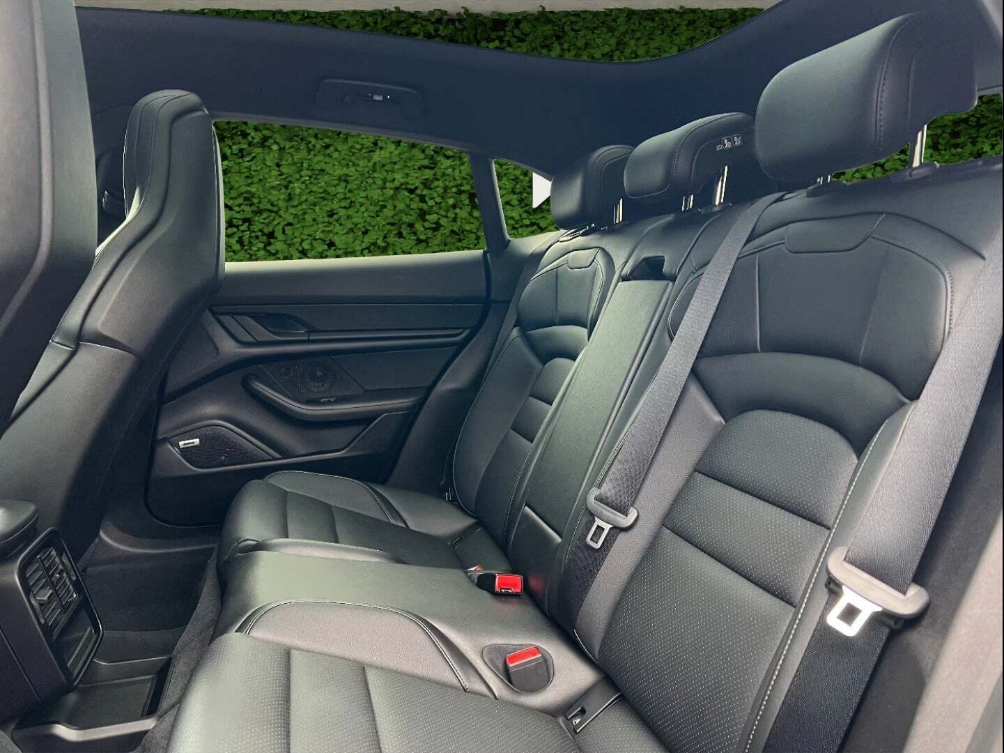 undefined Porsche Taycan fra 2022