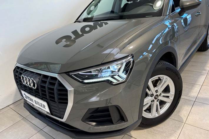 Grå Audi Q3 fra 2021