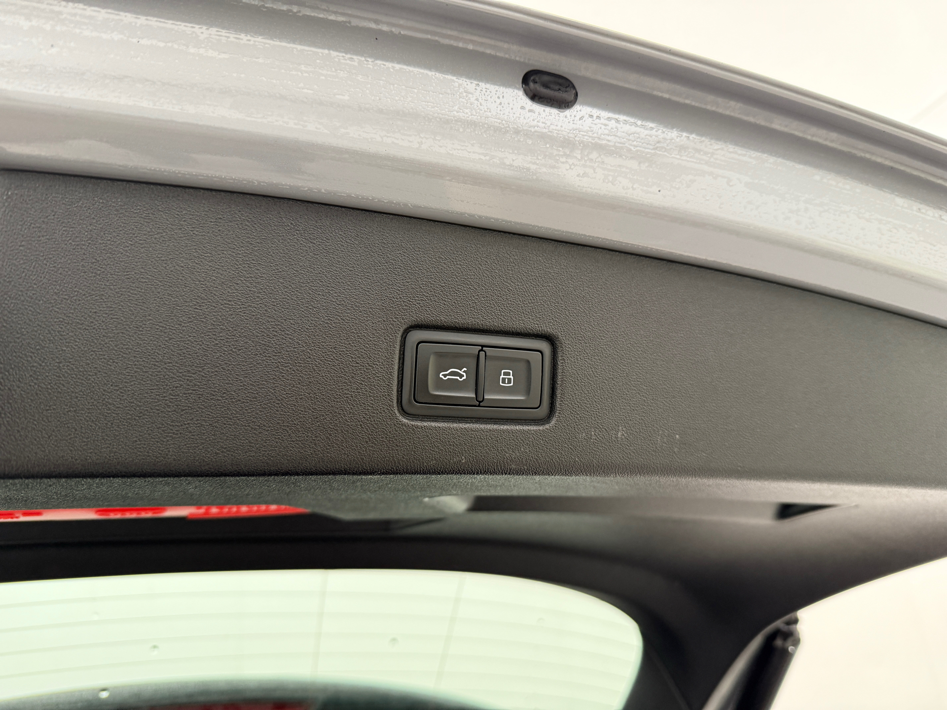 Grå Audi Q4 fra 2022