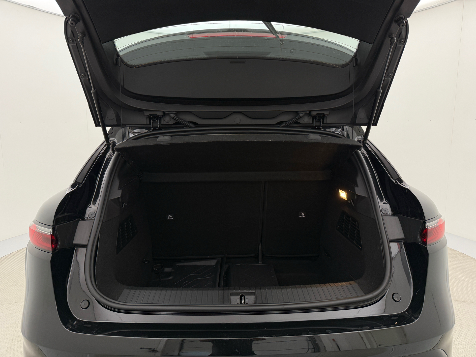 Sort Renault Mégane fra 2023