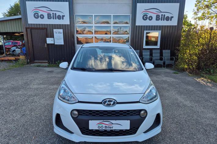 Grøn Hyundai i10 fra 2017