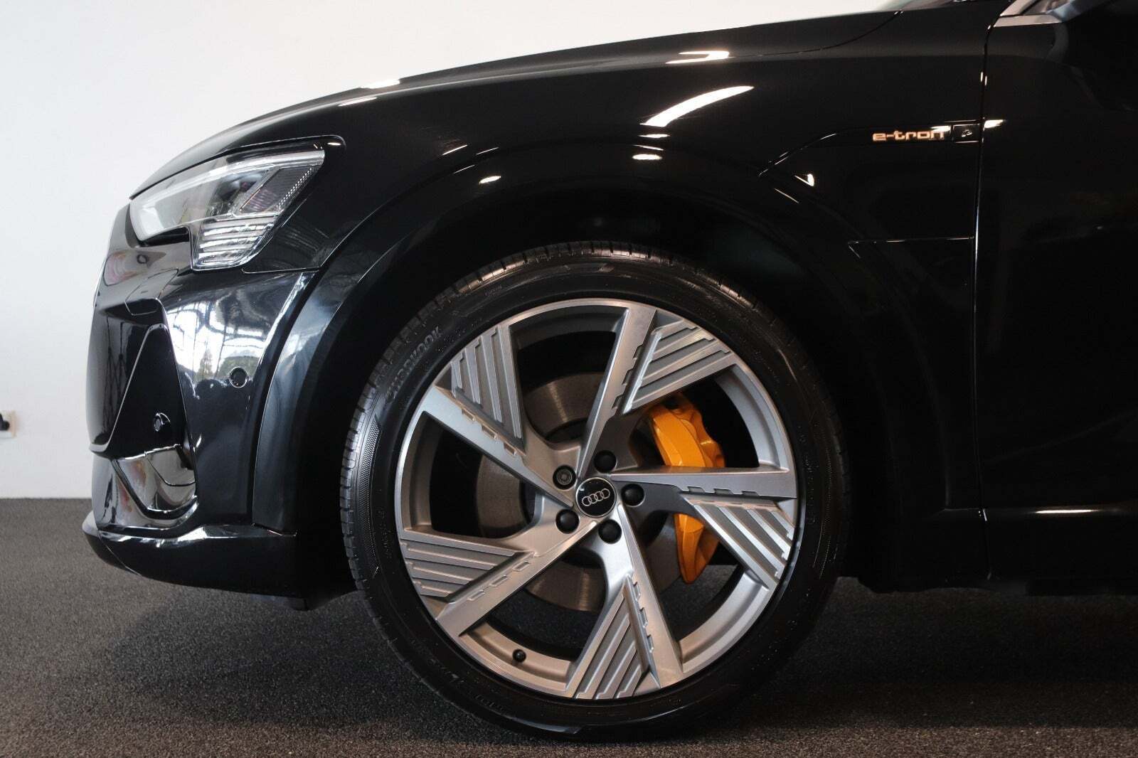 Audi e-tron 55 S-line quattro