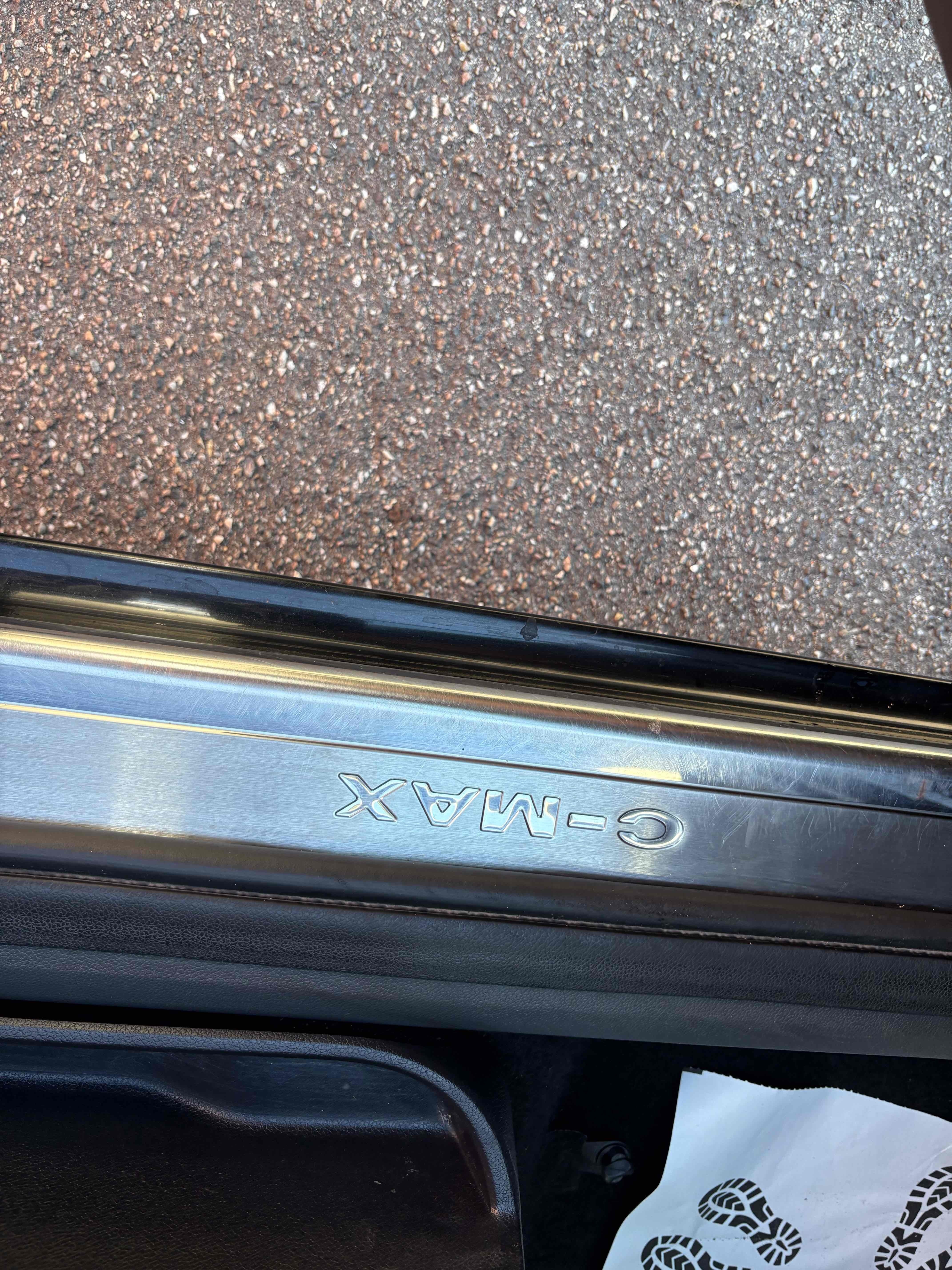 Sort Ford C-MAX fra 2010