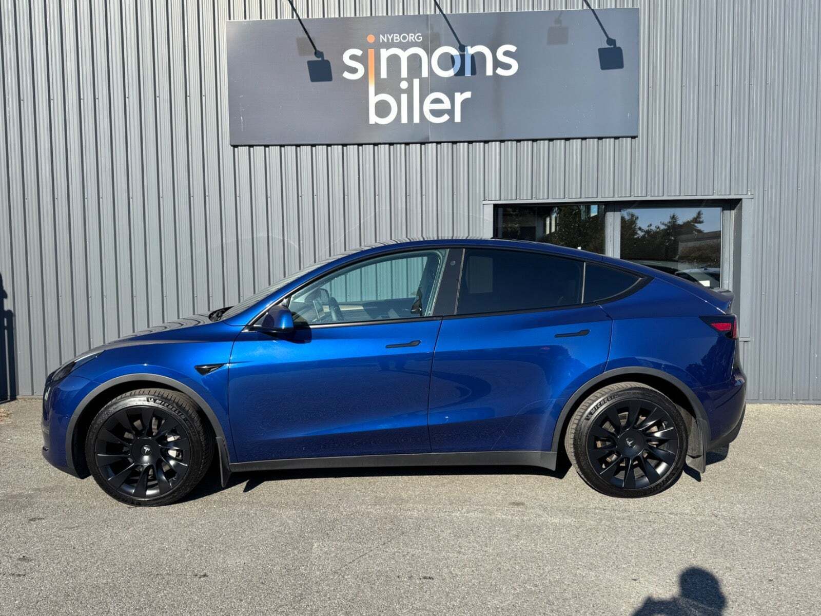 Tesla Model Y Long Range AWD