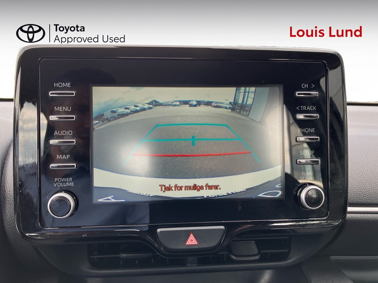 Hvid Toyota Yaris fra 2024