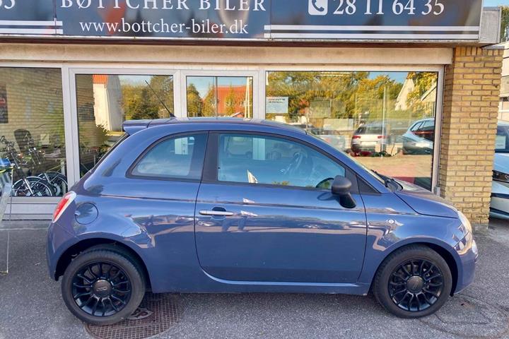 Blå Fiat 500 fra 2012